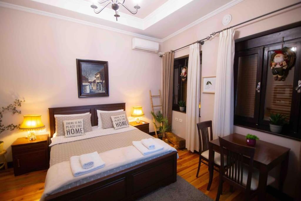 Villa Elezi 2 Корча Экстерьер фото